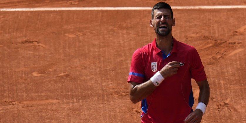 Emotivne scene u Parizu! Novak se slomio nakon osvojenog zlata! (VIDEO)