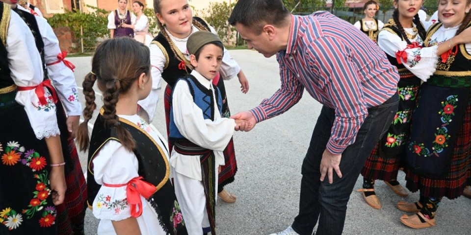 Milićević otvorio kulturno-obrazovni kamp u Medveđi