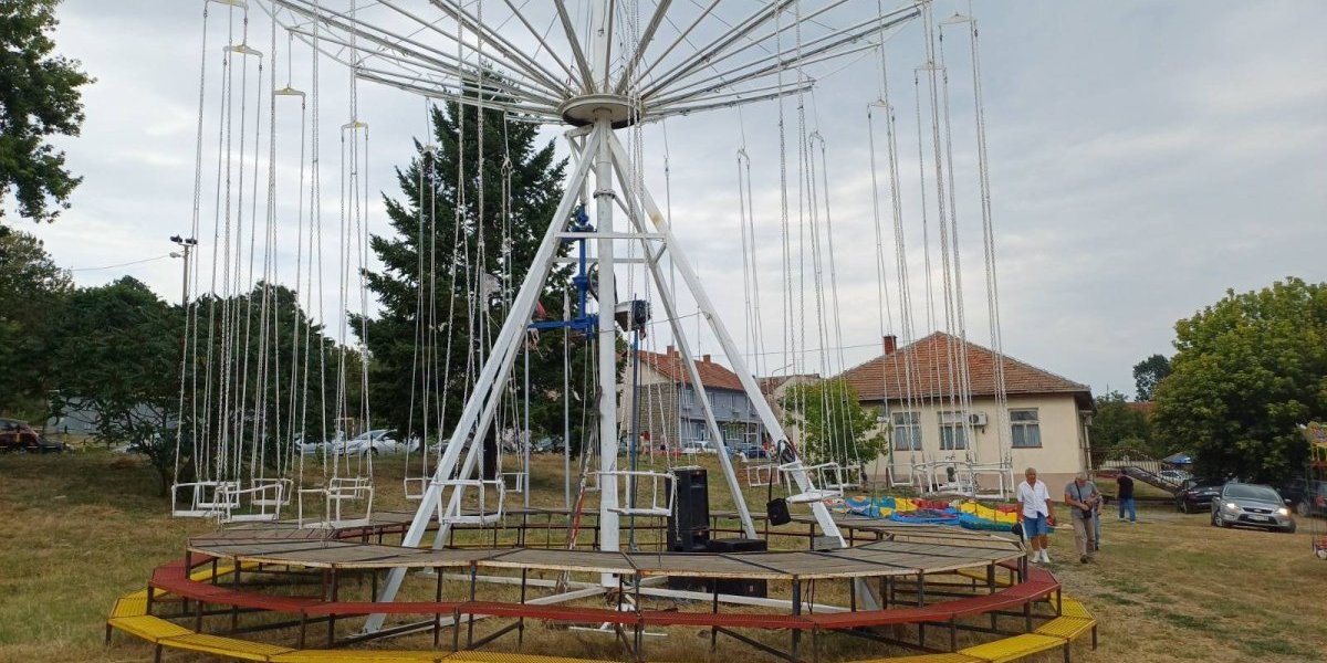 Oglasio se MUP zbog nesreće u Inđiji: Među uhapšenima tinejdžer iz Nemačke