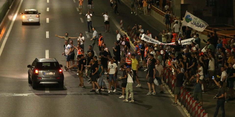 Vesić: Protest nema veze sa ekologijom, blokade pokušaj smene vlasti na silu