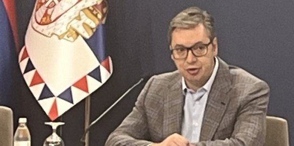 Vučić o nasilju đilasovaca i šolakovaca: Ovo je teror manjine nad većinom, izvrgavanje demokratije ruglu!