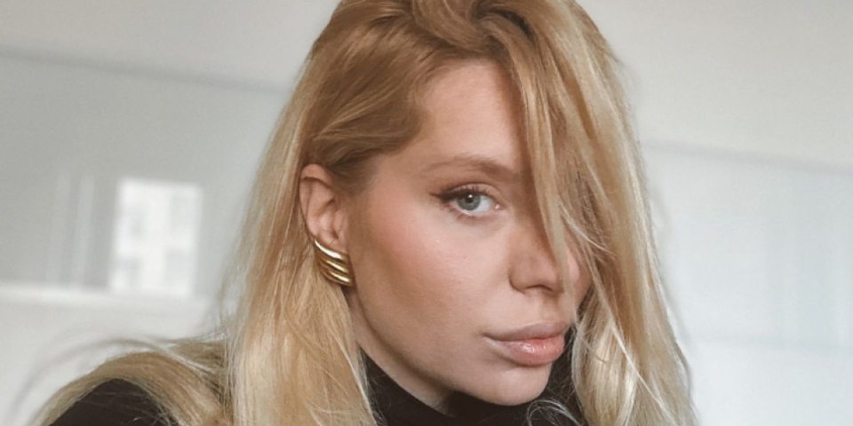 (FOTO) Poznata influenserka s ćerkom primljena na Institut za majku i dete: "Temperatura 41"