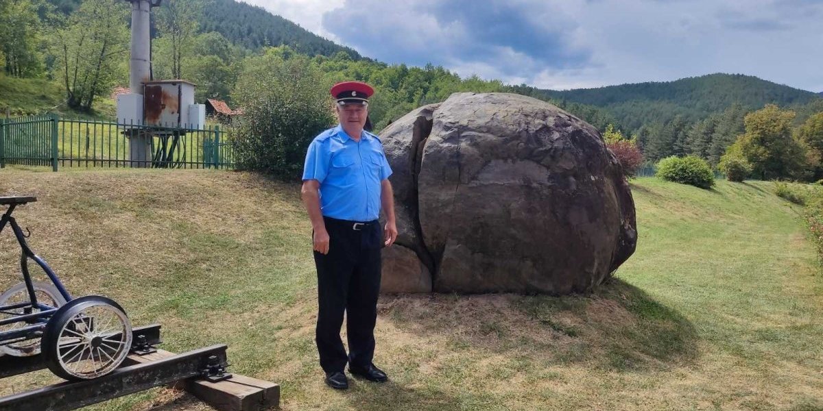 Informer u Kremnima: Kamen može da se pipne samo jednom, u suprotnom može da se nagrabusi