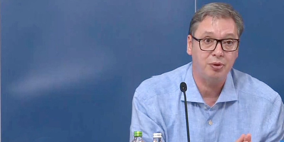 Moja deca su u Srbiji i ne misle nigde da idu! Vučić: Zapitajte se da li želim da uništim živote Danila, Vukana, Milice i vaše dece