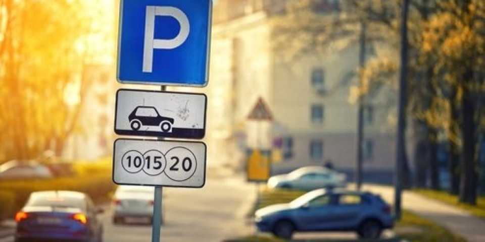 Besplatan parking tokom praznika! Lepa vest za vozače