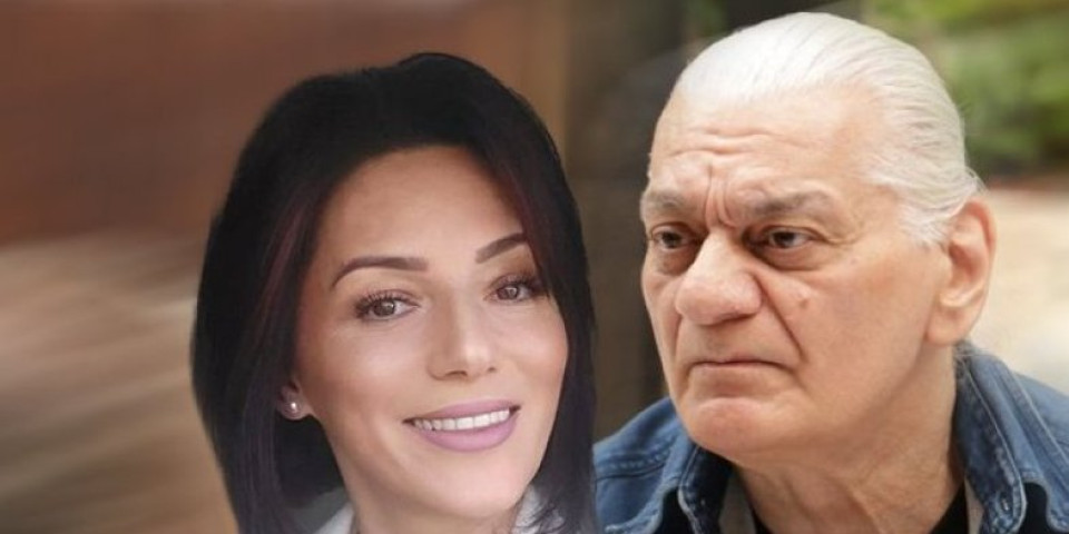 Zategnuta kao praćka  - Ovako Futina nova devojka izgleda u bikiniju (FOTO)