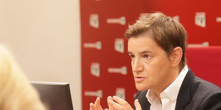 Brnabić rasturila laži Šolakovih medija: U istinitost njihovog izveštavanja veruje još samo čuveni Danijel Smit!