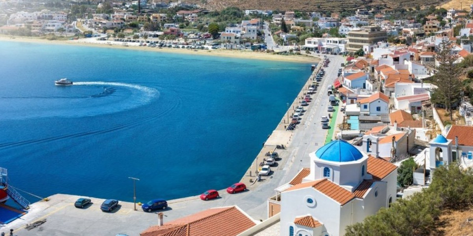 Bajkovito ostrvo koje Grci čuvaju od znatiželjnih turista! Za ovaj raj znaju samo retki - prelepe mirne plaže i bogata istorija (VIDEO)