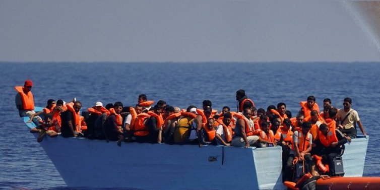 Opšti haos: Čamci samo pristižu, brojke obaraju rekorde