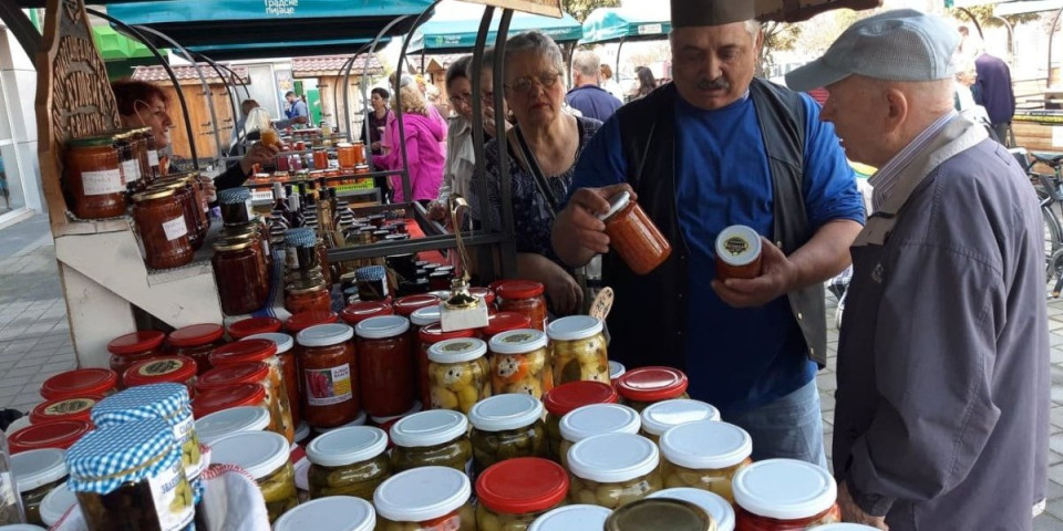 Pripremite se za jesen na beogradskim pijacama: Zdravo, sveže i domaće!