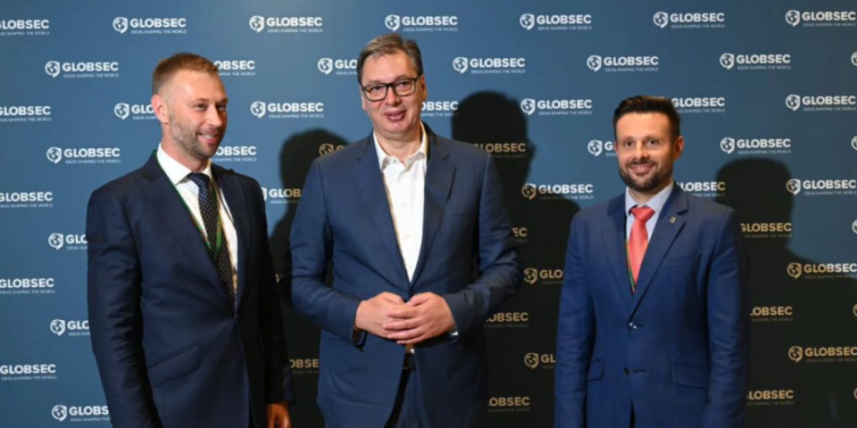 Vučić se oglasio iz Praga! Predsednik Srbije na Gala večeri priređenoj povodom Globalnog bezbednosnog foruma (FOTO)