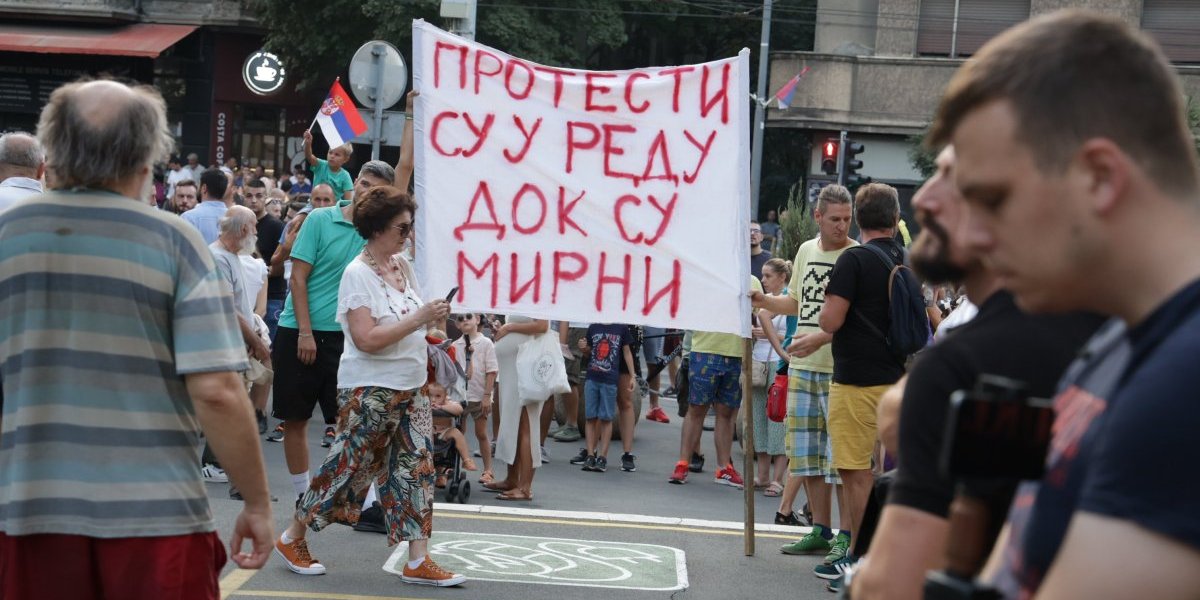 Šta ovim ljudima nije jasno?! Opozicija najavila radikalizaciju protesta, ali nema podršku građana!