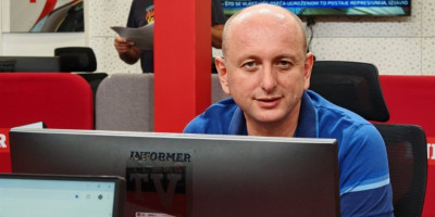 Predsednik Demokratske narodne partije Milan Knežević podelio je studentima nekoliko saveta, uz čiju primenu će zasigurno dobiti desetku na ispitu.