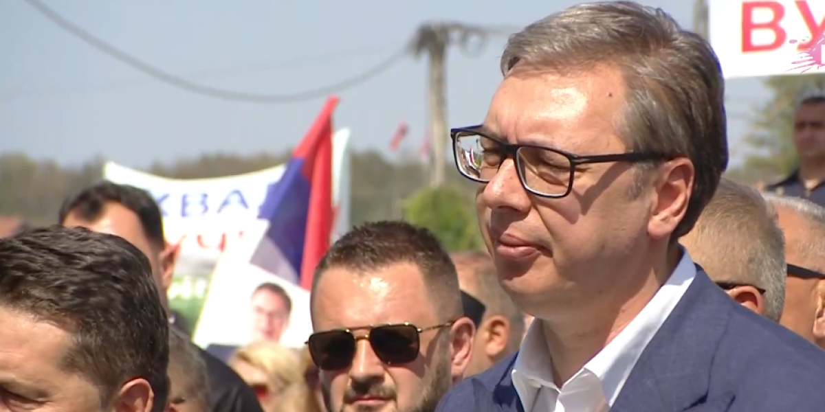 Vučiću u Stanarima uručena povelja počasnog građanina!