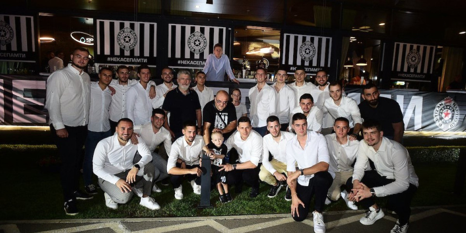 Crno-belo veče! Rukometni klub Partizan promovisao tim za novu sezonu!