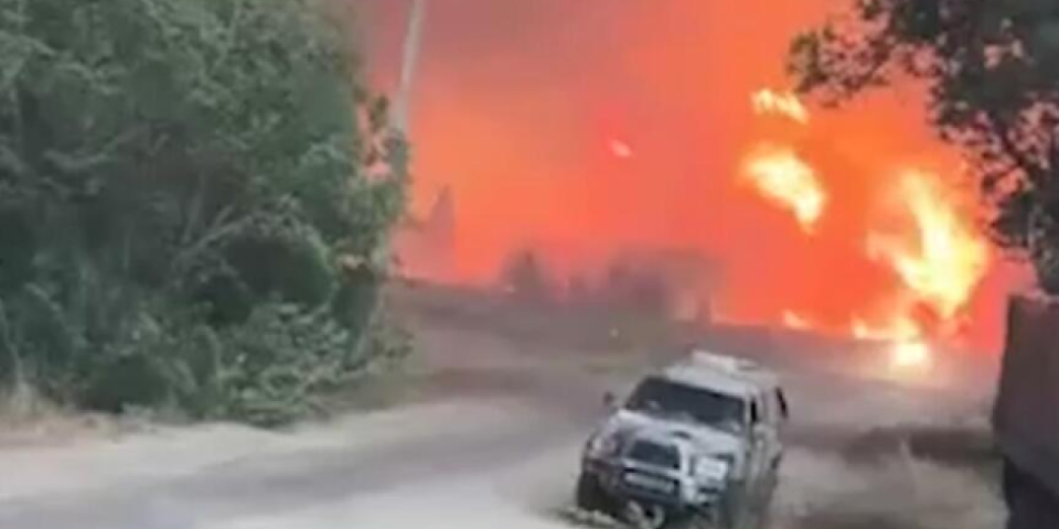 (VIDEO) Neverovatno šta su uradili! Ukrajinci razneli sopstveno skladište municije, kod Harkova nastao pakao na zemlji!