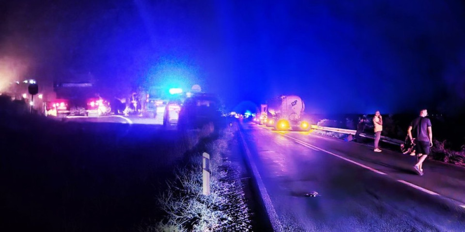 SAZNAJEMO! Dve žene poginule kod Bajmoka! Detalji jezive saobraćajke (FOTO/VIDEO)