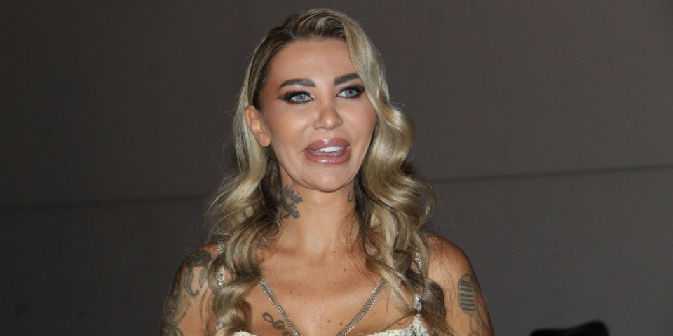 ''Napravila sam usnice'': Aneli Ahmić se hvali novim estetskim zahvatom (FOTO)