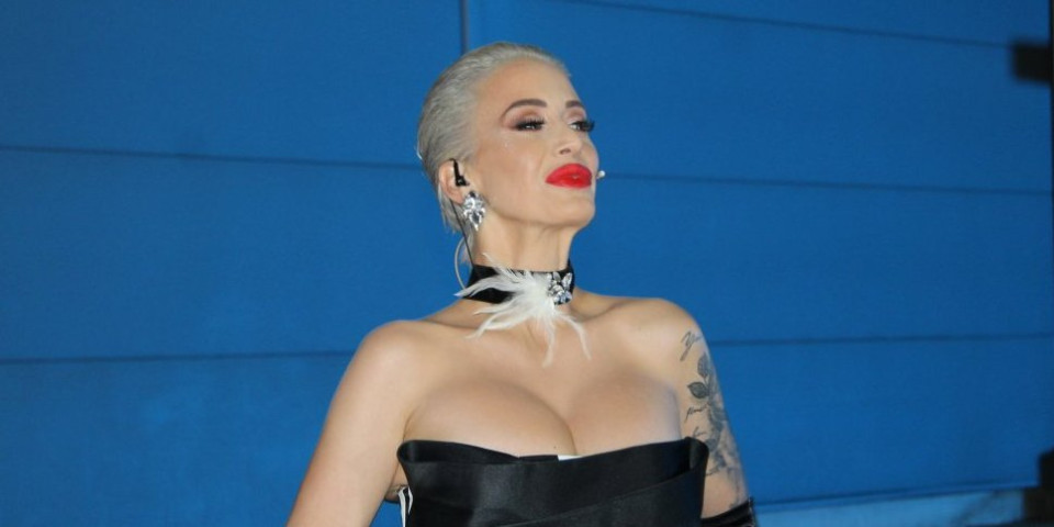 "Prevazilazi sve, proklinje mi decu": Dušici Jakovljević ova poznata osoba radi o glavi