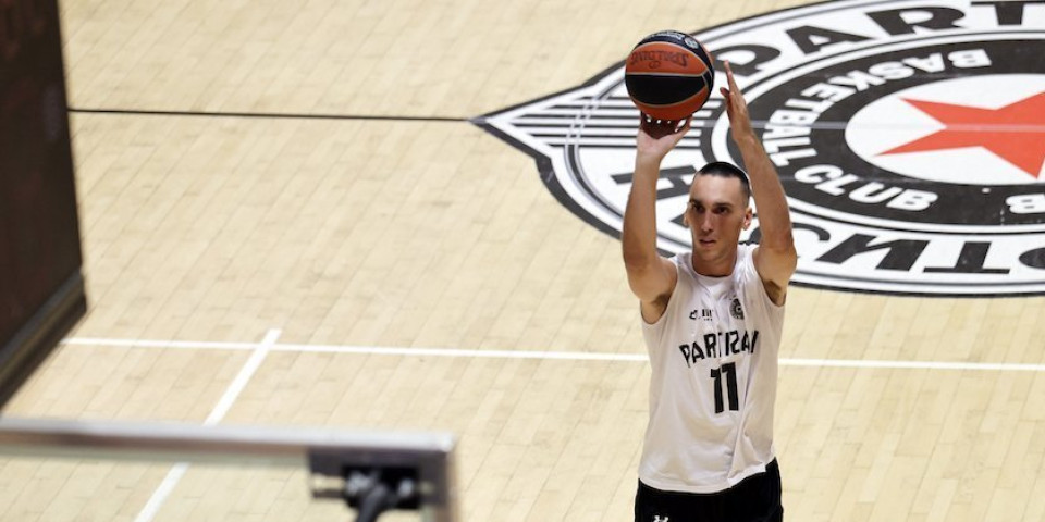 Partizan osvojio prvi trofej u novoj sezoni! Crno-beli deklasirali Trapani na Siciliji! (VIDEO)