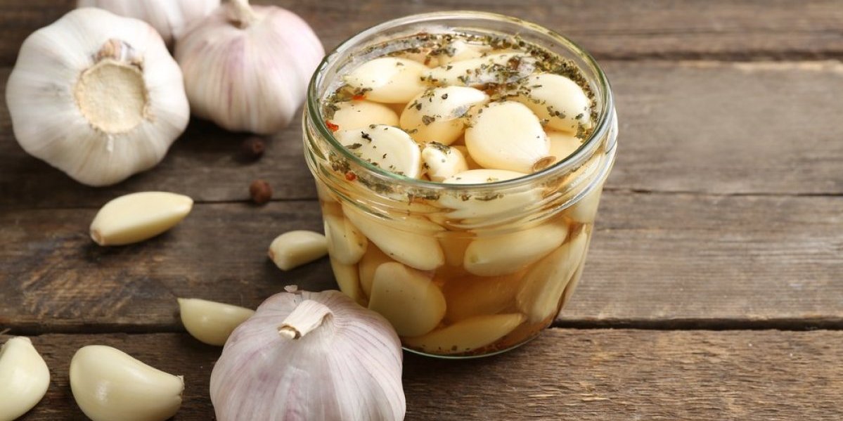 Čen belog luka na prazan stomak pravi ludilo organizmu: Evo šta se događa ako ga svako jutro jedete