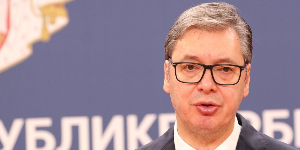 Vučić na otvaranju izložbe "Niti državnosti": Velika svečanost u Palati Srbija