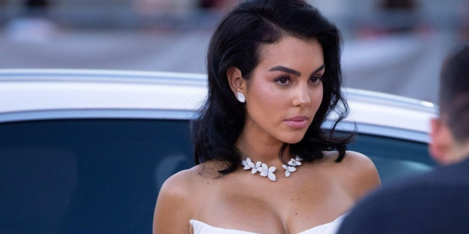 Georgina Rodrigez izazvala skandal: U kultnoj haljini kročila u Belu kuću i zaprepastila sve prisutne (VIDEO)