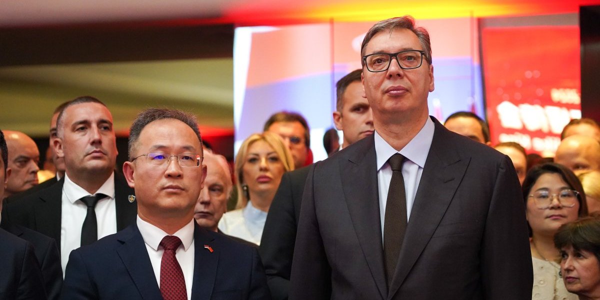 Vučić prisustvovao obeležavanju 75 godina od osnivanja NR Kine: Ambasador Li Ming poslao snažnu poruku sa svečanosti (FOTO)