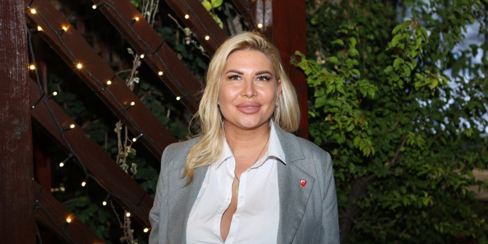 "Zlo će se pretvarati da je dobro!" Dea Đurđević iznenadila pratioce objavom, svi se pitaju kome je upućeno