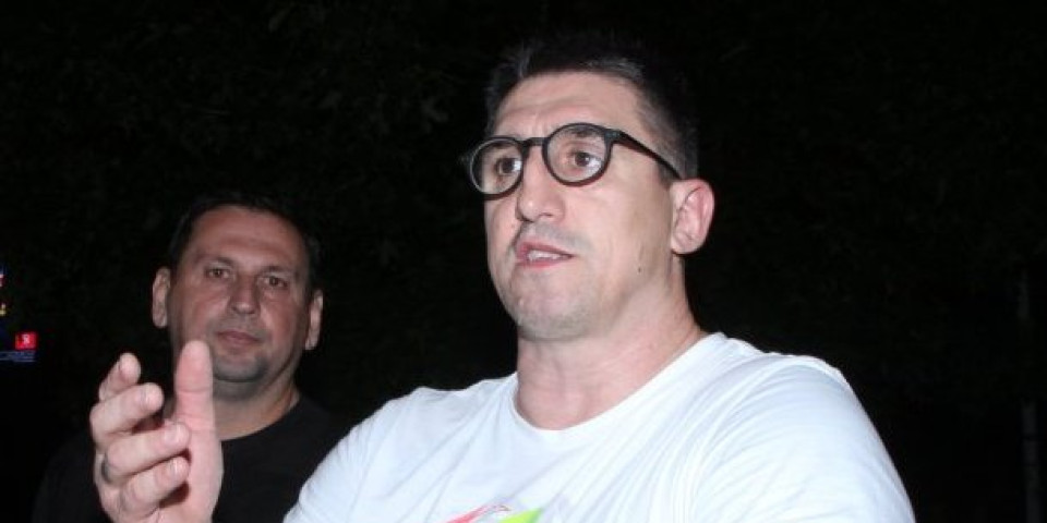 Kristijan se ne odvaja od rijaliti učesnice - Ovako se provodi nakon drame sa Kristinom