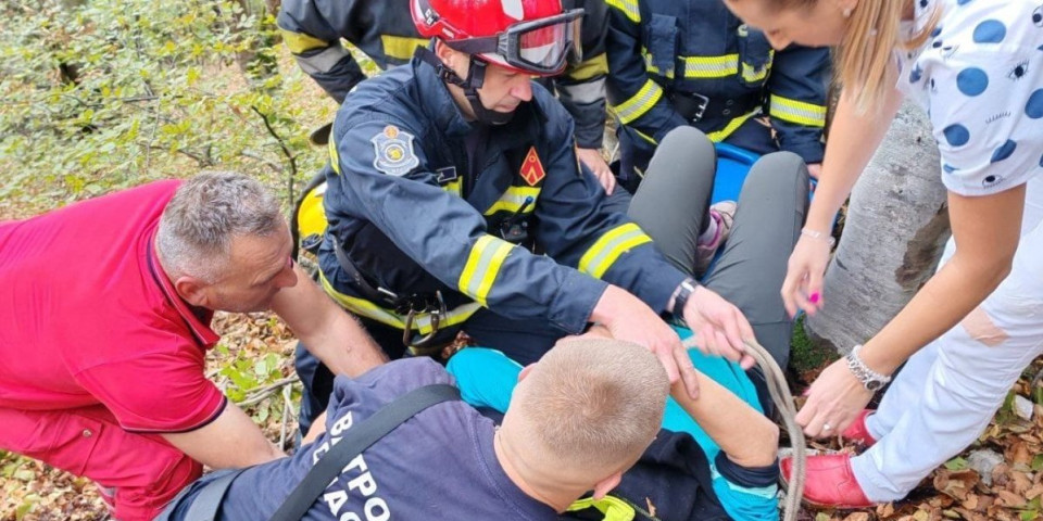 Planina Mučanj pokazala zube! Planinarka iz Mađarske se oporavlja posle pada, spašavana cela grupa! (FOTO)