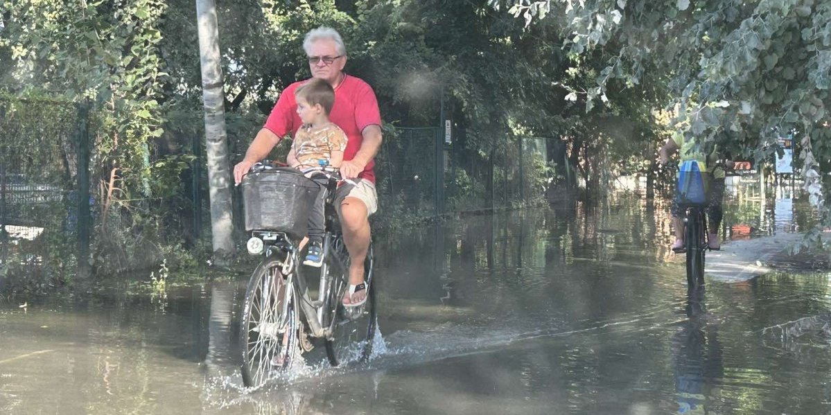 (VIDEO) Biciklom kroz Dunav! Ovako je danas na Ribarcu kod Novog Sada