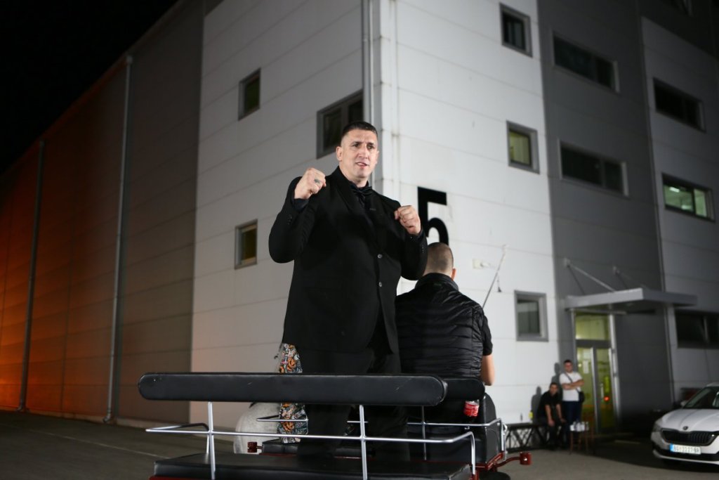 Šok obrt - Kristijan Golubović odustao od kuće Stele Savić, evo zbog čega