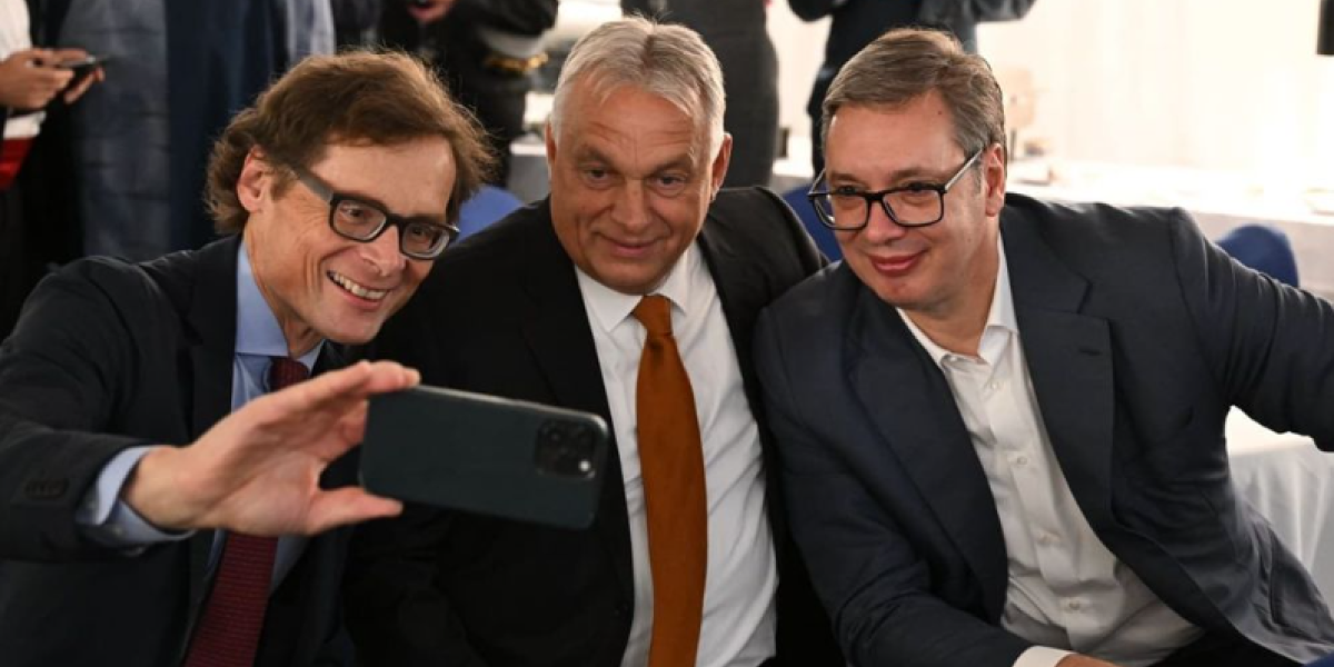 Vučićev "selfi" sa Orbanom je pravi hit! Predsednik Srbije objavio fotografije sa proslave rođendana Miloša Zemana (FOTO)