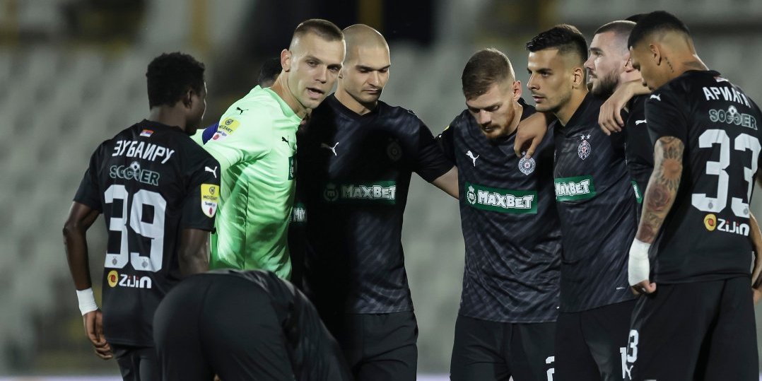 (UŽIVO) Poluvreme u Humskoj! Partizan poveo, Tekstilac izjednačio posle šok penala!