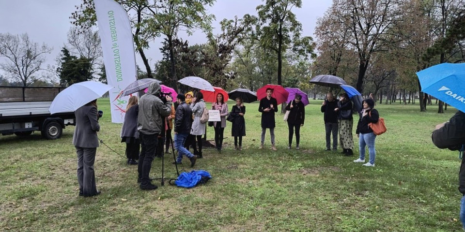 "Teško je kada mama nije tu": Transplantirani pacijenti posadili “Drvo života” u znak zahvalnosti donorima, a neki nikada nisu dočekali nečije "da"