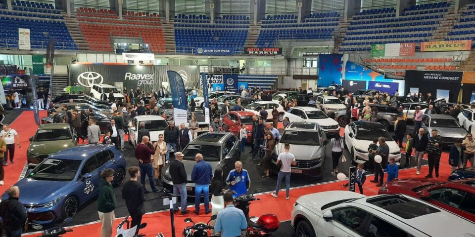 Pao rekord već prvog dana Sajma U Nišu! Prodat jedan od najskupljih automobila, a cena sitnica (FOTO)