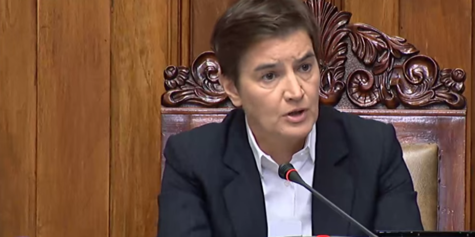 Brnabić istakla: Debakl opozicije u Skupštini, imaju pravo na protest, ali u skladu sa Ustavom!