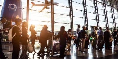 Putnici iz Srbije doživeli su pravi pakao, kada im je let za Kipar, preko "Vizer" kompanije, verovali ili ne, kasnio čak 20 sati!