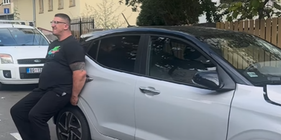 "Klošaru jedan, pusti me da izađem iz auta": Skandalozna svađa Kristijana Golubovića sa sestrom (VIDEO)