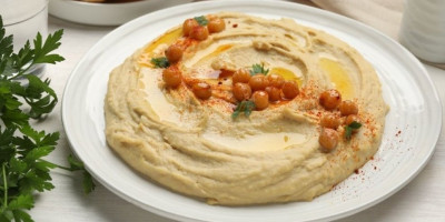 Humus je postao omiljeni deo i modernih i tradicionalnih jelovnika, a odličan je i za posne praznike.