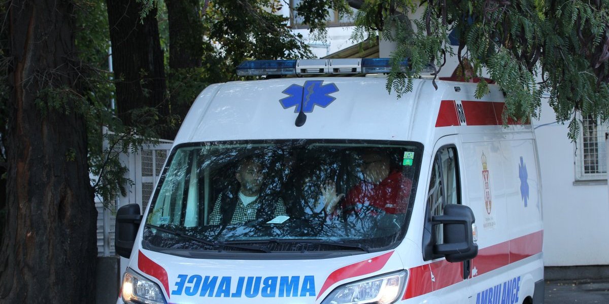 Izvođenje dečaka ubice iz Klinike  za neurologiju i psihijatriju za decu i omladinu