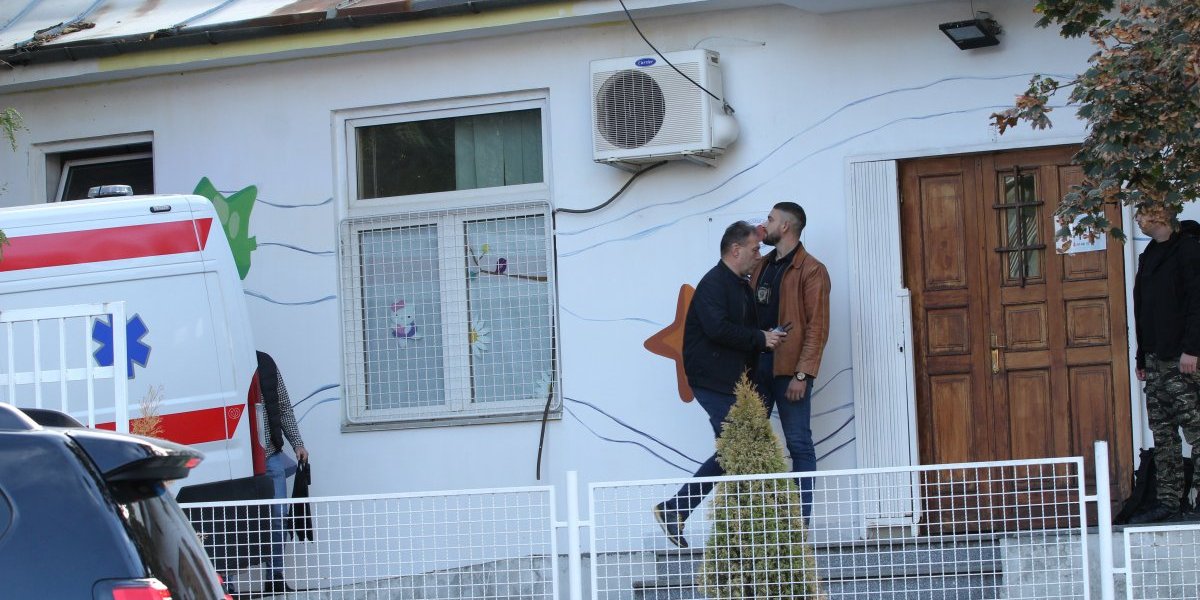 Izvođenje dečaka ubice iz Klinike  za neurologiju i psihijatriju za decu i omladinu