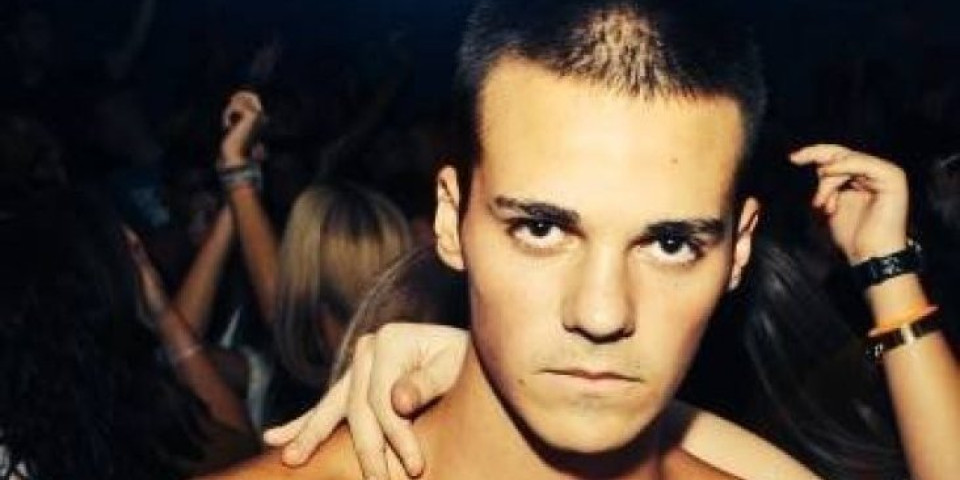 ''Starac'' ga izrešetao u glavu: Brutalna lividacija na majčinom pragu