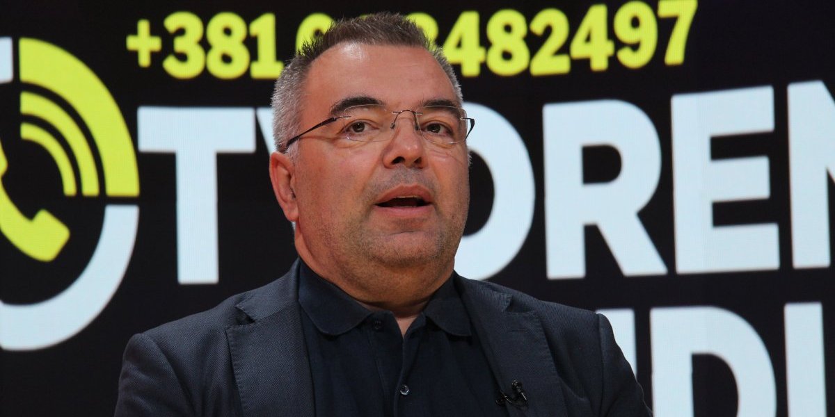 Savetnik Miloša Jovanovića podseća na Mesićevu izjavu da Srbin treba da udari na Srbina: Poručio blokaderima da su nesposobni