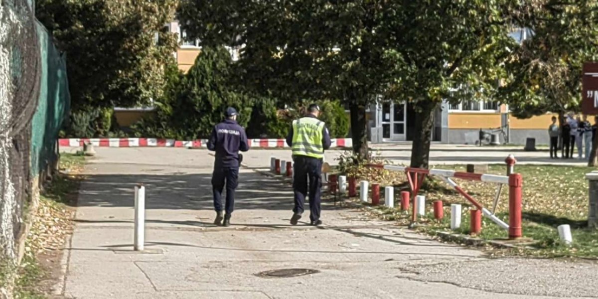 Napad na direktora niške osnovne škole! Roditelj učenika upao u kancelariju i gađao ga flašom