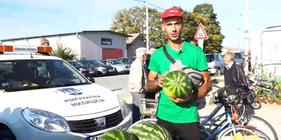 Ljudi se krste kad ih vide! Lubenice rodile u Mačvi u oktobru! Slatke ko šećer!