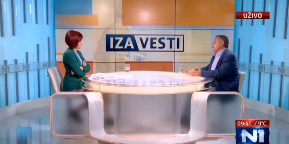 "Vučić sedi na četiri stolice, na nama je da mu otmemo te stolice!" Opozicija bi da sruši slobodarsku politiku predsednika Srbije (VIDEO)