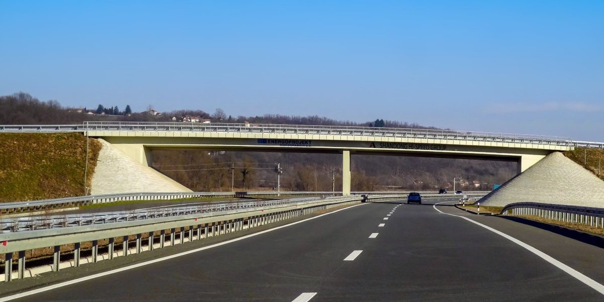 U Srbiji se radi i gradi! Niču putevi i pruge: Uskoro od aerodroma do centra grada za 15 minuta