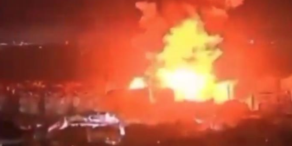 Izrael napao Iran sa 100 aviona u dva talasa! Gori nebo nad Teheranom, odjekuju eksplozije (VIDEO)